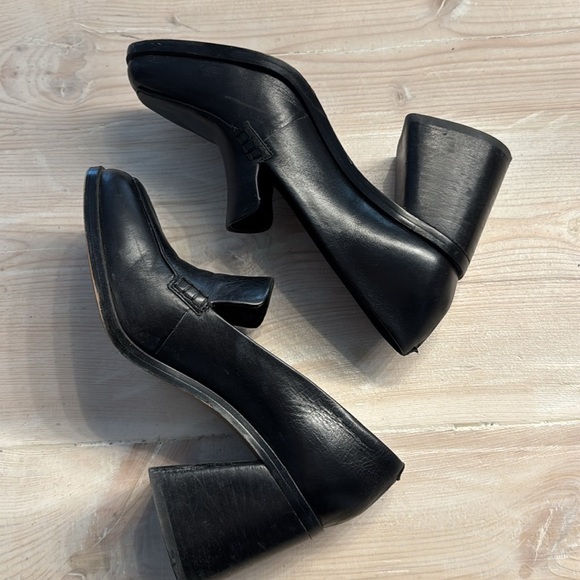 Vince Camuto Pump - Picture 7 of 10